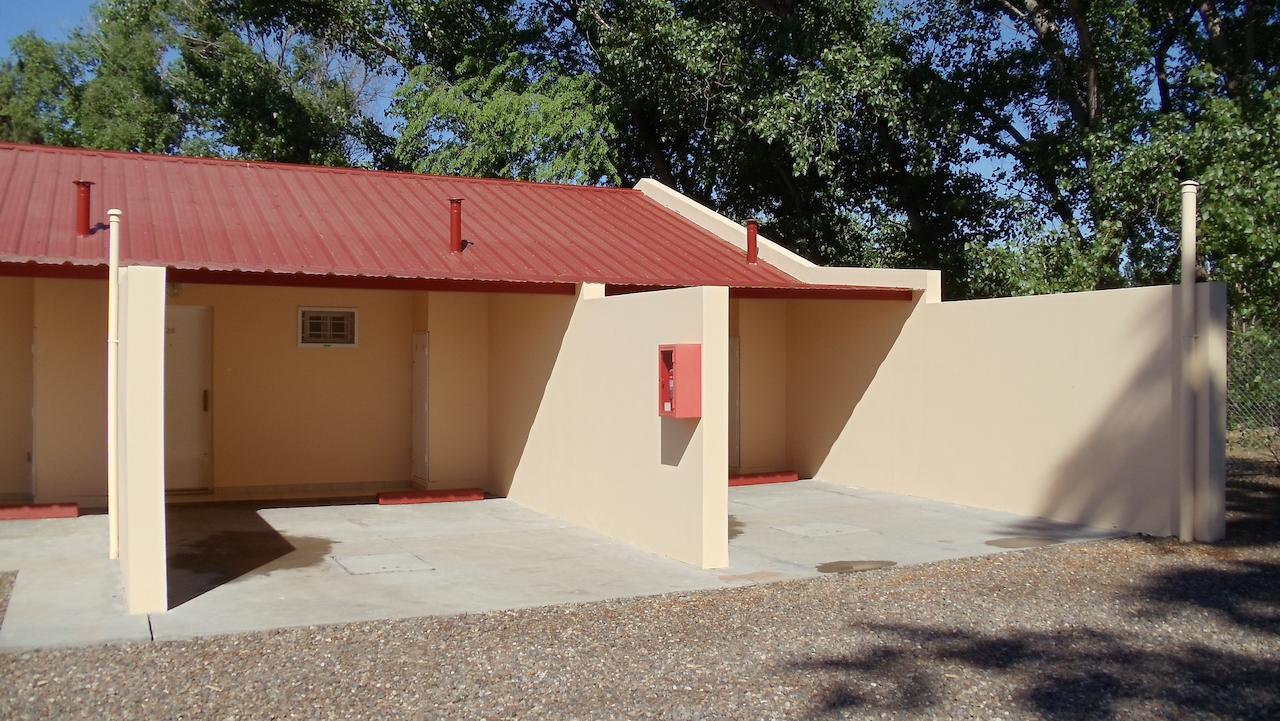 Hotel Quelu Leufu Río Colorado Exterior foto