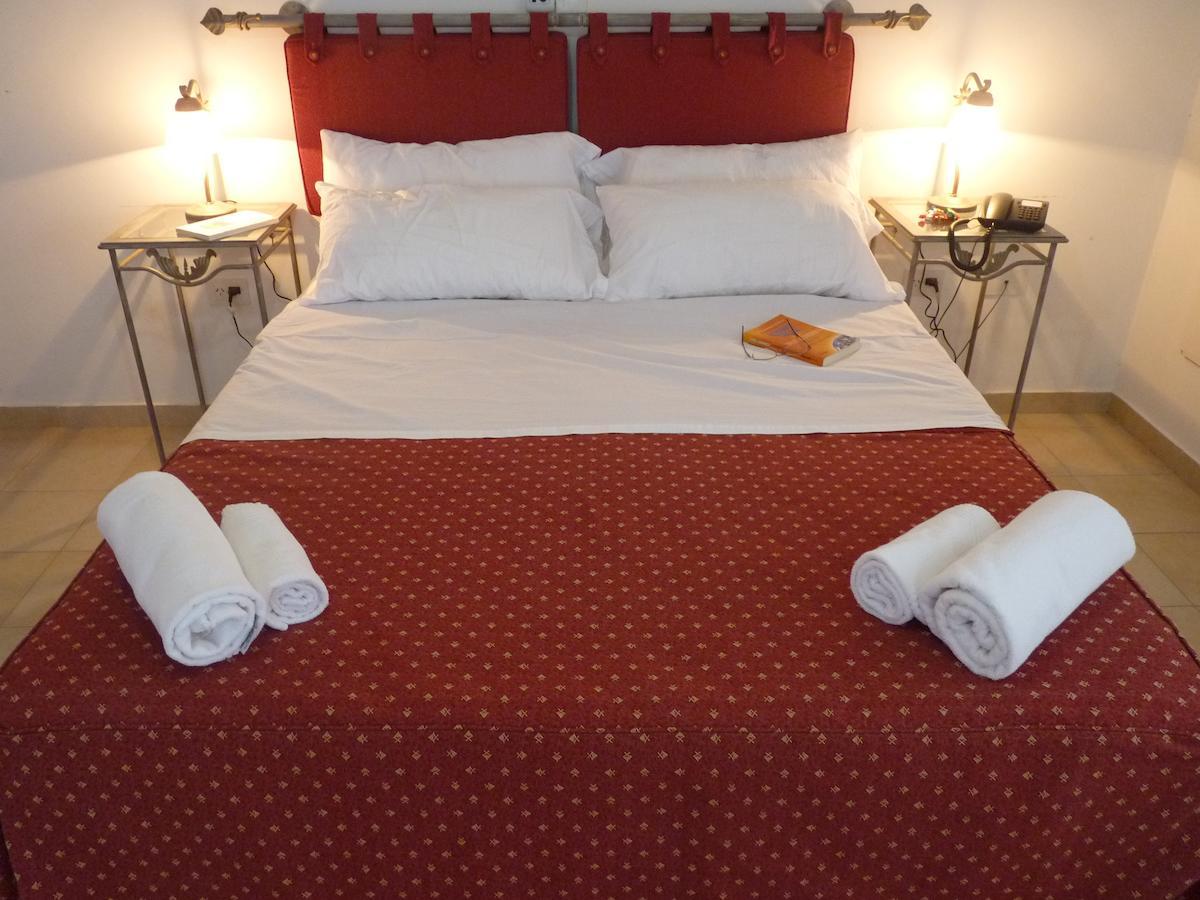 Hotel Quelu Leufu Río Colorado Quarto foto